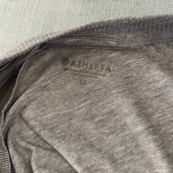 Athleta Long Sleeve Top Size XS - Picture 3 of 3